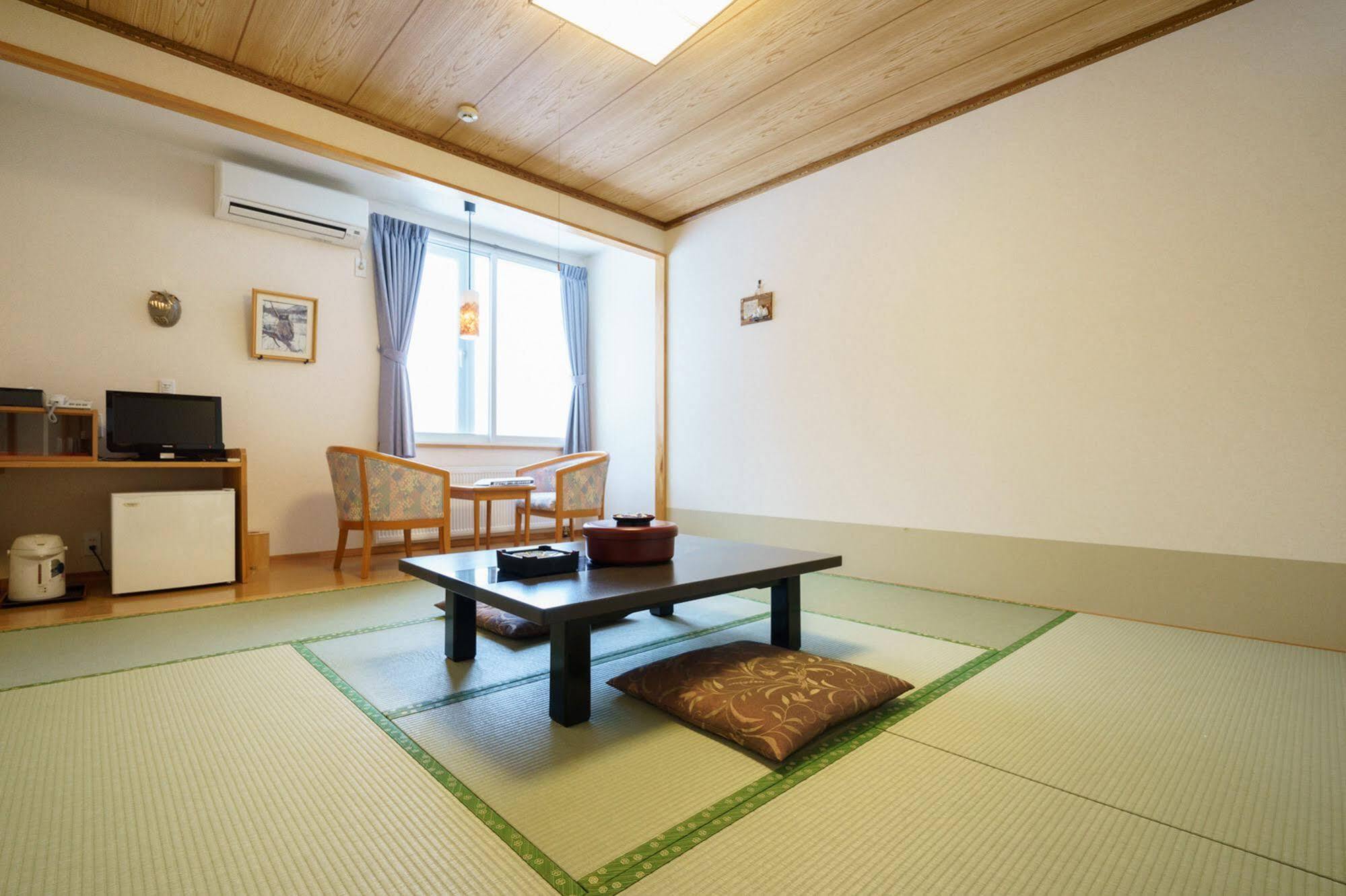 Touakarino Yado Rausu Daiichi Hotel Exterior foto